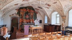 Engagiert als Sängerin in Kapelle Neu St. Johann.