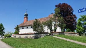 Hochzeitssängerin in Kapelle in Bronschhofen.