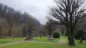 Engagiert als Musiker für Beerdigung auf Friedhof Mellikon.