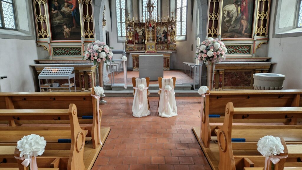 Natalie Gozzi singt an Hochzeiten und Trauungen im Kanton Zürich und der gesamten Schweiz.