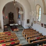 Als Hochzeitssängerin an einer Trauung im Wallis