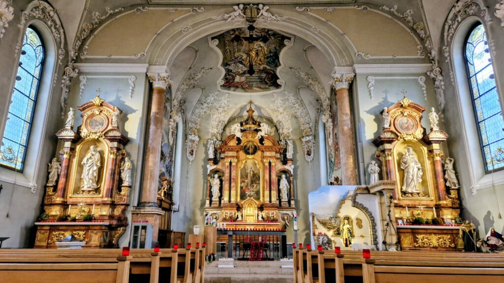 Trauersängerin Natalie Gozzi für Beerdigung in Widnau im Rheintal