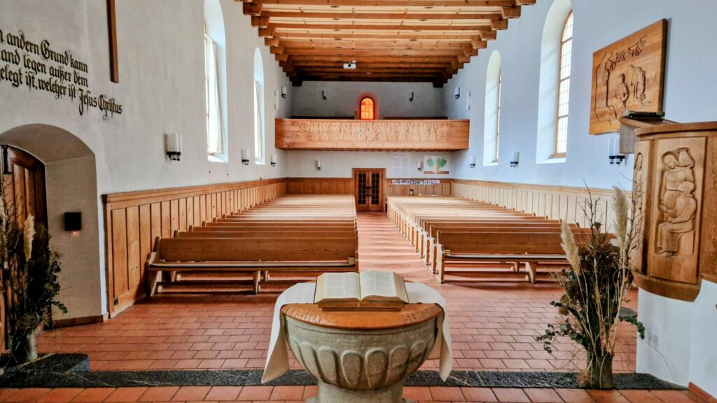 Auftritt als Sängerin an Beerdigung in Kirche Brienz.
