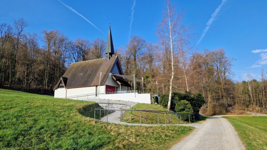 Als Sängeri für eine freie Trauerfeier in der Bruderklausen-Kapelle in Frauenfeld gebucht.
