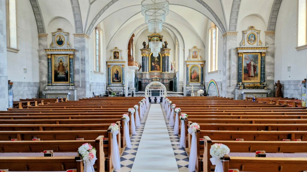 Die Hochzeitssängerin für Ihre Trauung in Gossau SG, in der Ostschweiz und der ganzen Schweiz hier buchen.